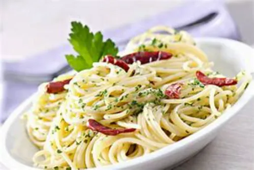 AL AGLIO OLIO